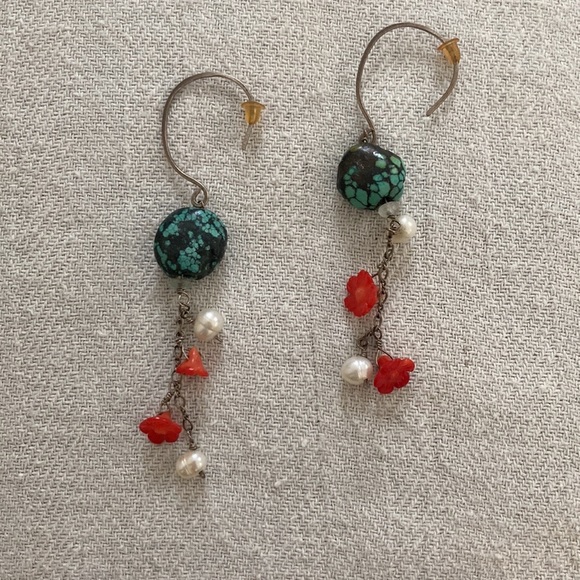 Earrings - Picture 5 of 6